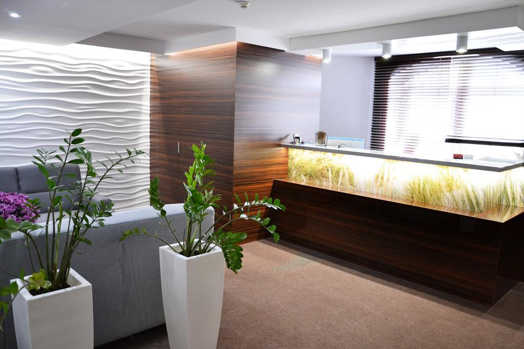 Hotel Orlik พวอนส์ค ภายนอก รูปภาพ